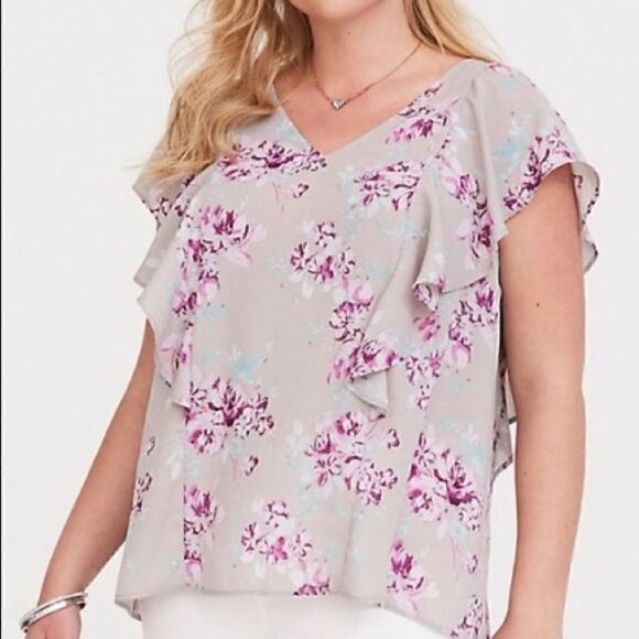 Torrid grey flutter sleeve blouse    size 0 - Picture 1 of 6